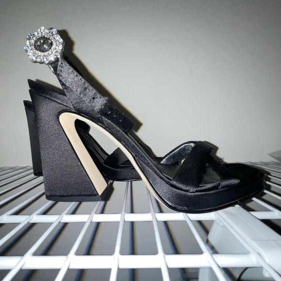New Circus by Sam Edelman black heels - Picture 6 of 8